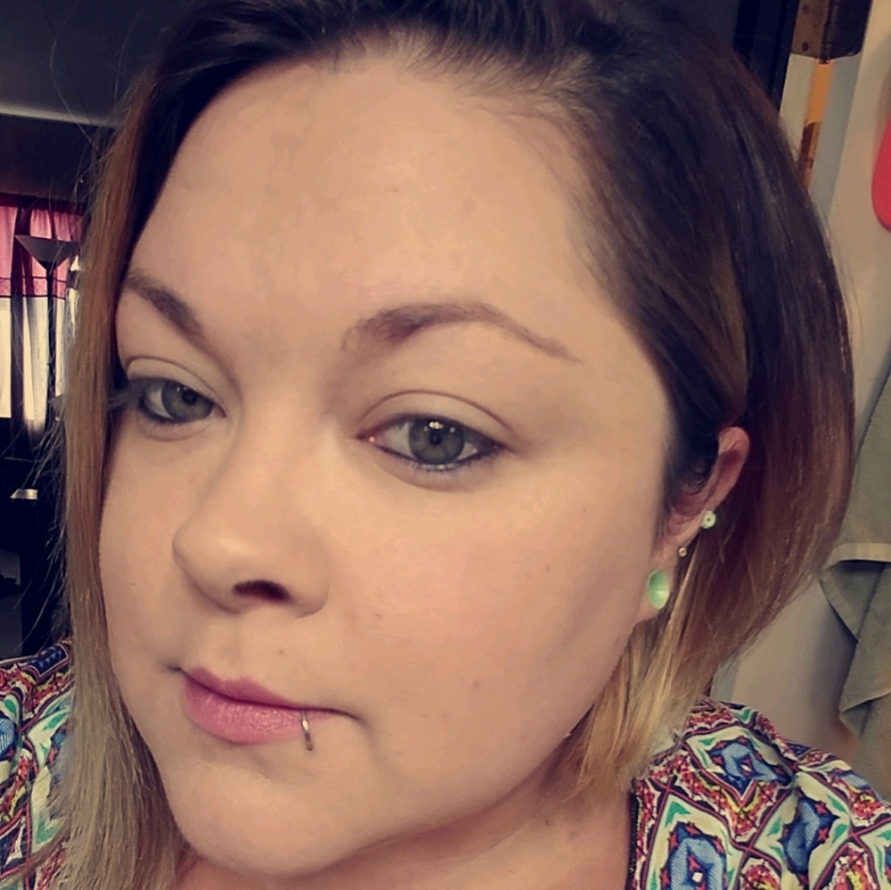 Meet your Posher, Val